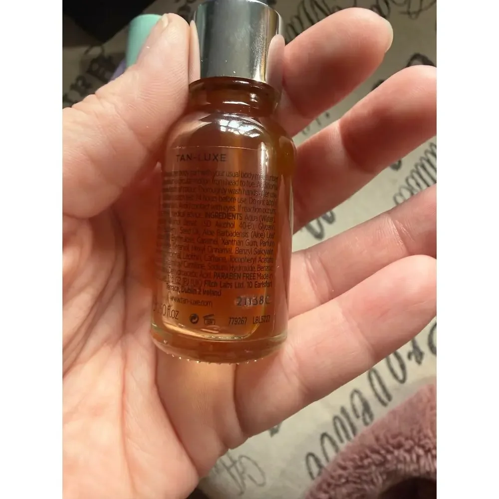 Isle of Paradise spray tan mister & Tan Lux Self-Tan Drops